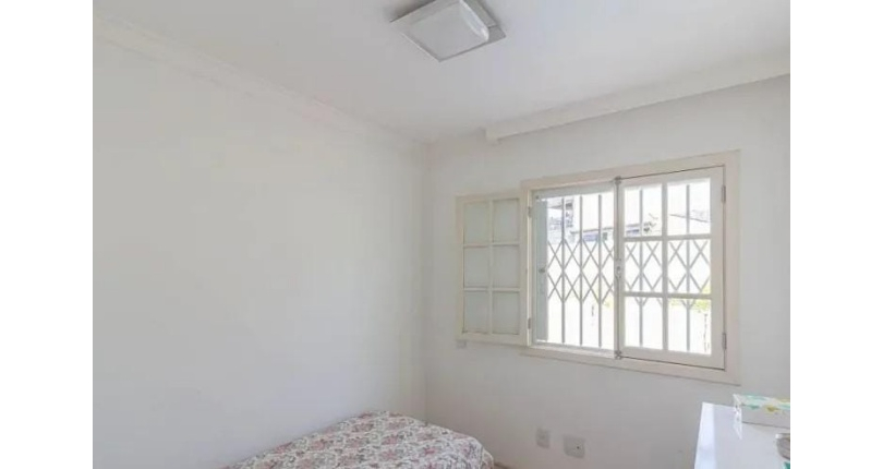 Sobrado à venda Rua Giovani Recordati, 68, Parque São Domingos - Imóveis à Venda