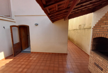  Sobrado à venda no Parque São Domingos na Rua Almiro Bernardo