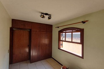  Sobrado à venda no Parque São Domingos na Rua Almiro Bernardo