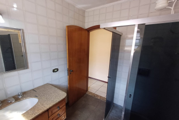  Sobrado à venda no Parque São Domingos na Rua Almiro Bernardo