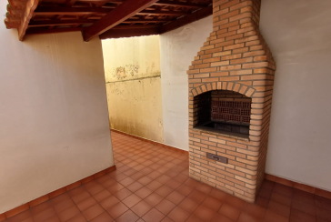  Sobrado à venda no Parque São Domingos na Rua Almiro Bernardo