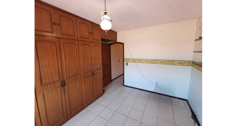  Sobrado à venda no Parque São Domingos na Rua Almiro Bernardo