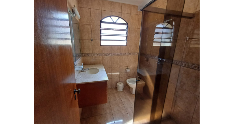  Sobrado à venda no Parque São Domingos na Rua Almiro Bernardo