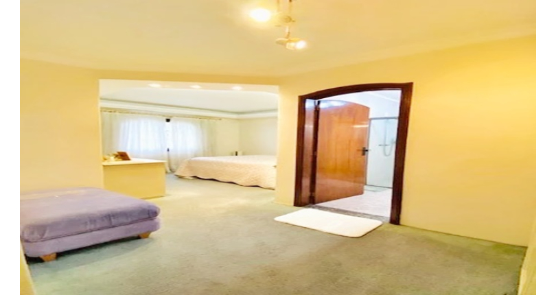 Sobrado à venda no City América na Avenida do Anastácio, com 3 dormitórios,