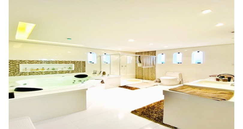 Sobrado à venda no City América na Avenida do Anastácio, com 3 dormitórios,