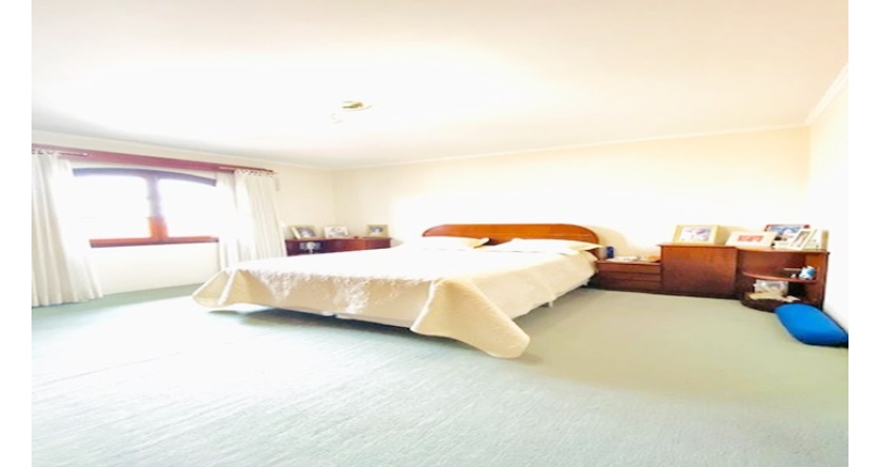 Sobrado à venda no City América na Avenida do Anastácio, com 3 dormitórios,