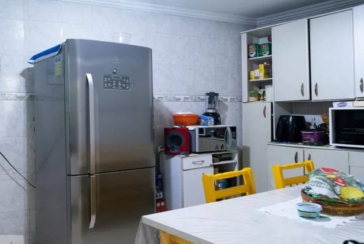 Casa assobradada à venda na Vila Jaguara na Travessa Emilio Rossi,