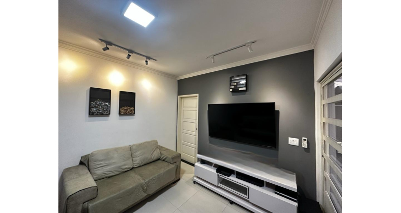 Casa à venda Rua Edvard de Vita Godoy, Parque Maria Domitila - Imóveis à Venda