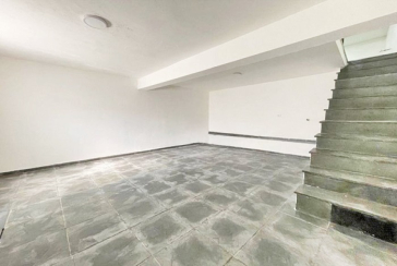 Belo Sobrado à venda no Parque São Domingos na Rua Waltrudes Correa,