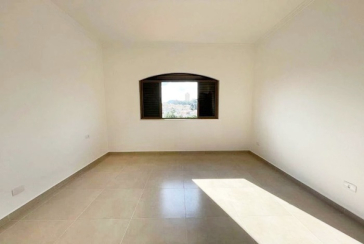 Belo Sobrado à venda no Parque São Domingos na Rua Waltrudes Correa,