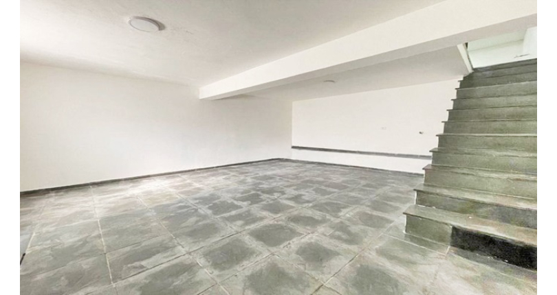 Belo Sobrado à venda no Parque São Domingos na Rua Waltrudes Correa,