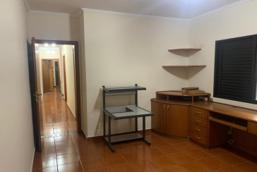 Bom Sobrado à venda no Jardim Líbano na Rua Benedito Gama Ricardo