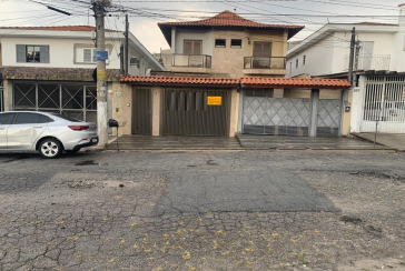 Bom Sobrado à venda no Jardim Líbano na Rua Benedito Gama Ricardo