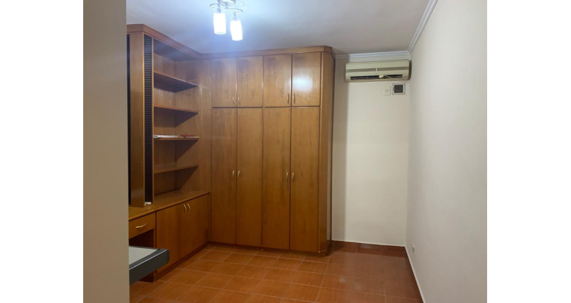 Bom Sobrado à venda no Jardim Líbano na Rua Benedito Gama Ricardo