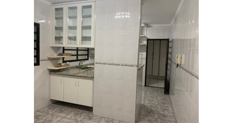 Bom Sobrado à venda no Jardim Líbano na Rua Benedito Gama Ricardo