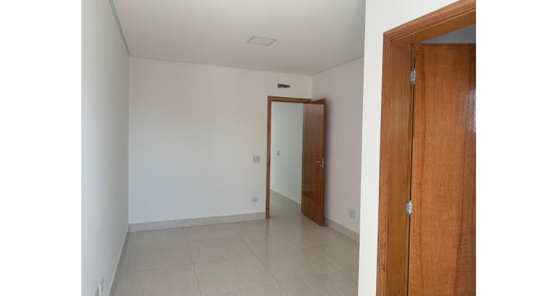 Belo Sobrado novo à venda na Vila Mangalot na Rua Evandro Danton Ferreira Gandra 63