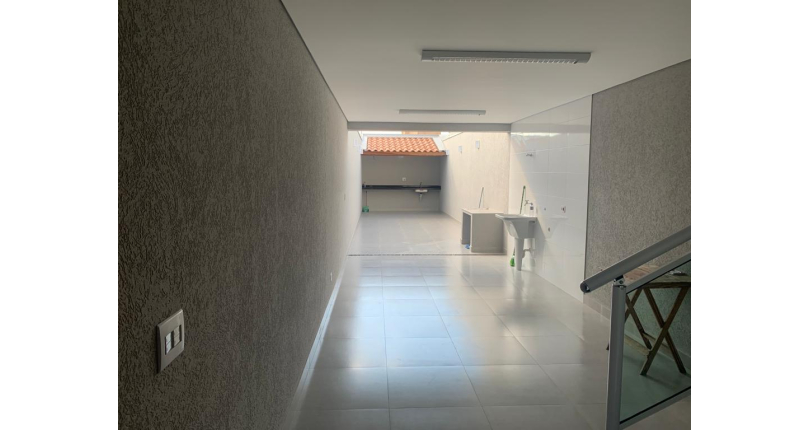 Belo Sobrado novo à venda na Vila Mangalot na Rua Evandro Danton Ferreira Gandra 67