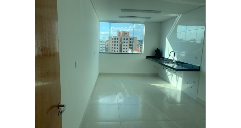 Belo Sobrado novo à venda na Vila Mangalot na Rua Evandro Danton Ferreira Gandra 65