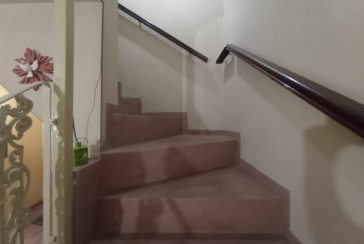 Bom Sobrado à venda na Ayrosa na Rua Rouxinol, com 2 dormitórios