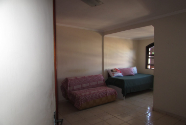 Sobrado à venda no Parque São Domingos na Rua Pedro Sernagiotti, com 3 dormitórios