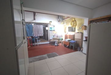 Casas para renda à venda no Jardim Santo Elias na Rua Otávio Gonçalves Martins