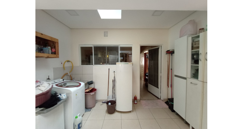 Casas para renda à venda no Jardim Santo Elias na Rua Otávio Gonçalves Martins