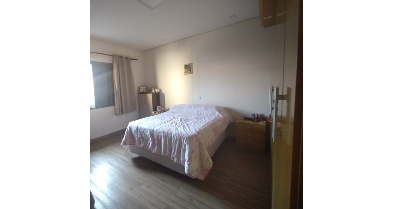 Casas para renda à venda no Jardim Santo Elias na Rua Otávio Gonçalves Martins