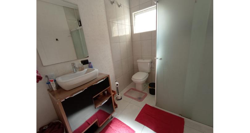 Casas para renda à venda no Jardim Santo Elias na Rua Otávio Gonçalves Martins