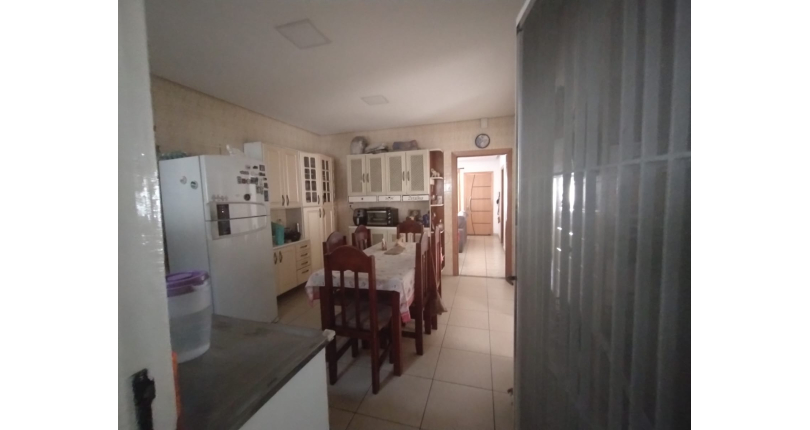 Casas para renda à venda no Jardim Santo Elias na Rua Otávio Gonçalves Martins