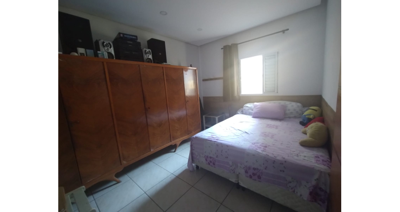 Casas para renda à venda no Jardim Santo Elias na Rua Otávio Gonçalves Martins