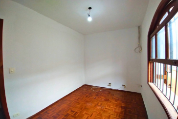 Sobrado à venda no Jardim Marisa na Rua Avelino Ginjo,