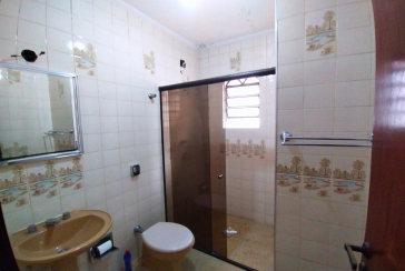 Sobrado à venda no Jardim Marisa na Rua Avelino Ginjo,