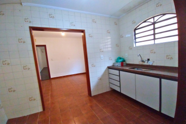 Sobrado à venda no Jardim Marisa na Rua Avelino Ginjo,