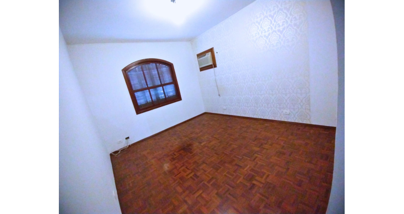 Sobrado à venda no Jardim Marisa na Rua Avelino Ginjo,