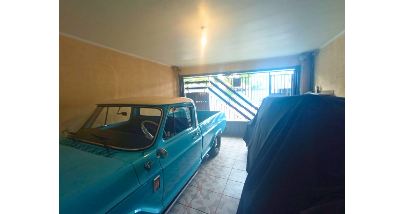 Sobrado à venda no Jardim Marisa na Rua Avelino Ginjo,