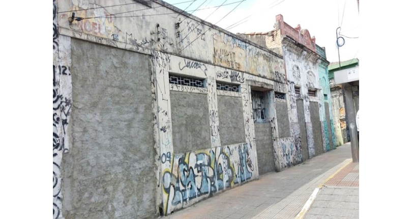 Terreno à venda na Água Branca na Rua Guaicurus,