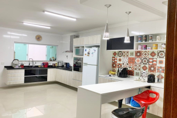 LINDO Sobrado à venda na Vila Bonilha na Rua Luís Afonso, com 3 dormitórios