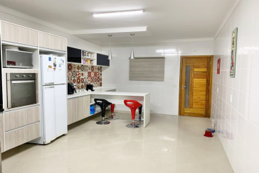 LINDO Sobrado à venda na Vila Bonilha na Rua Luís Afonso, com 3 dormitórios