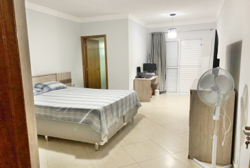 LINDO Sobrado à venda na Vila Bonilha na Rua Luís Afonso, com 3 dormitórios