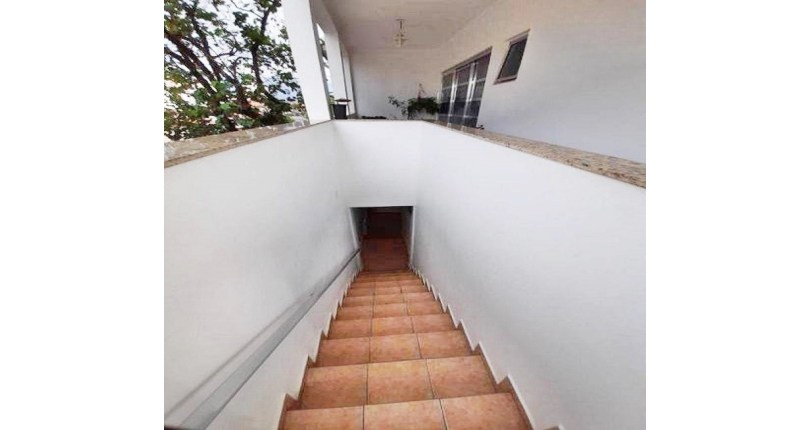 Belo Sobrado à venda na Vila Pereira Barreto na Rua Luís de Andrade,