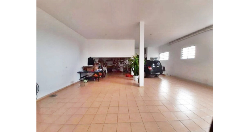 Belo Sobrado à venda na Vila Pereira Barreto na Rua Luís de Andrade,