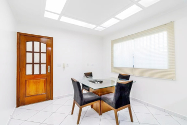 Lindo Sobrado à venda na Vila Pereira Barreto na Rua Celso Vieira,