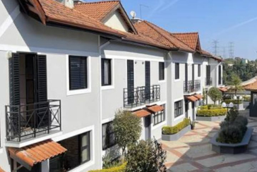 Sobrado à venda no Conjunto Residencial Vista Verde na Rua Desembargador Joaquim Bandeira de Melo 657