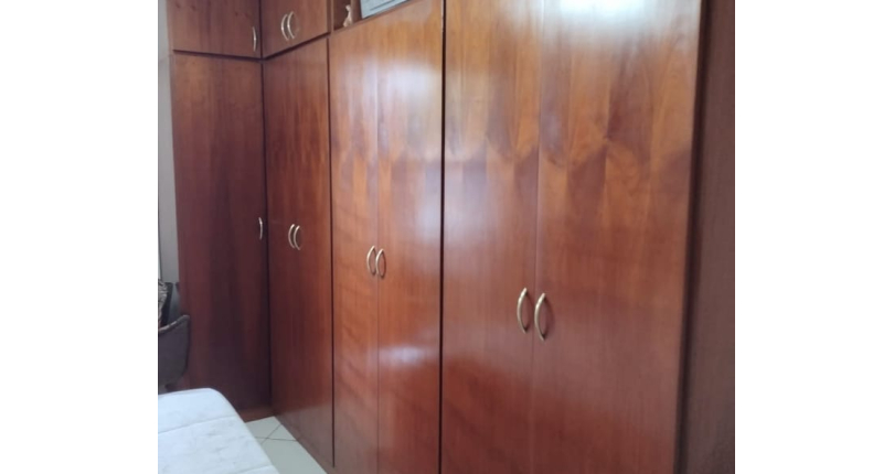 Sobrado à venda no Conjunto Residencial Vista Verde na Rua Desembargador Joaquim Bandeira de Melo 657