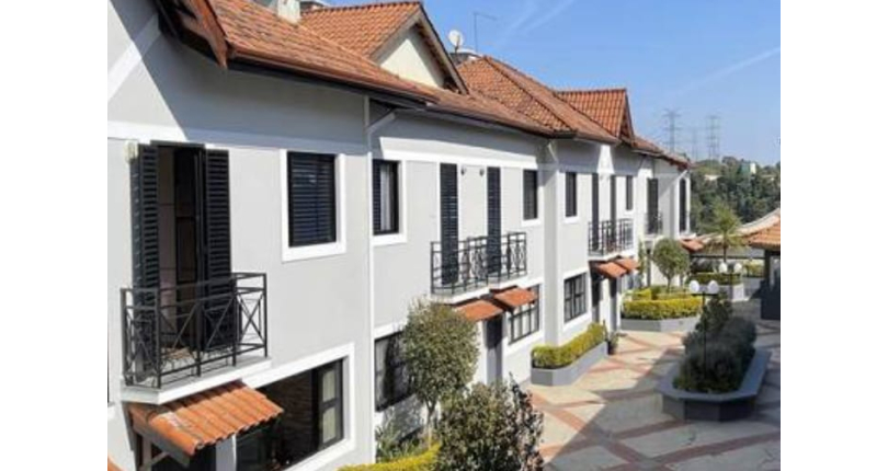 Sobrado à venda no Conjunto Residencial Vista Verde na Rua Desembargador Joaquim Bandeira de Melo 657