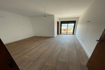 Lindo Sobrado novo à venda no Jardim Regina na Rua Francisco Ursaia, 51A