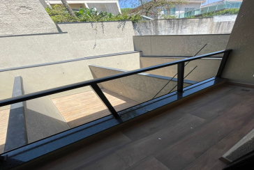 Lindo Sobrado novo à venda no Jardim Regina na Rua Francisco Ursaia, 51A