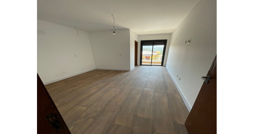 Lindo Sobrado novo à venda no Jardim Regina na Rua Francisco Ursaia, 51A