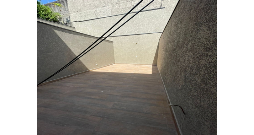 Lindo Sobrado novo à venda no Jardim Regina na Rua Francisco Ursaia, 51A