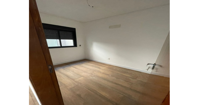 Lindo Sobrado novo à venda no Jardim Regina na Rua Francisco Ursaia, 51A